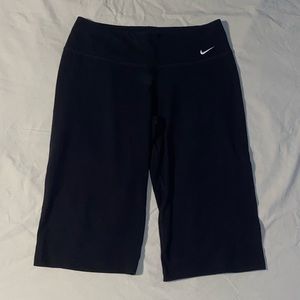 Nike Cropped Black Leggings!